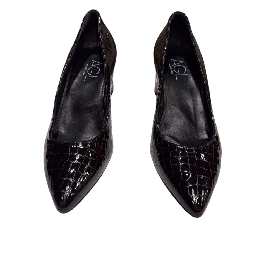 Italian Patent Leather,Croc Embossed Block Heel Pumps. Old Money, Quiet Luxury